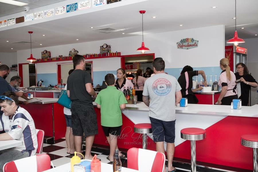 High quality chrome retro diner furniture and Leaving messages from our clients