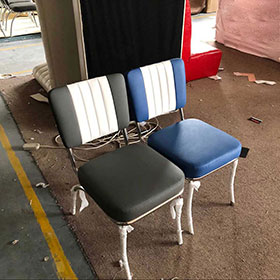 Customize blue/black leather chrome diner chairs, simple seater blue/black with white american 50s diner chrome chairs for sale