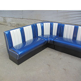 Blue and white stripe back retro 1950's L shape restaurant booth sofas, customize blue leather stripe corner restaurant booth sofas