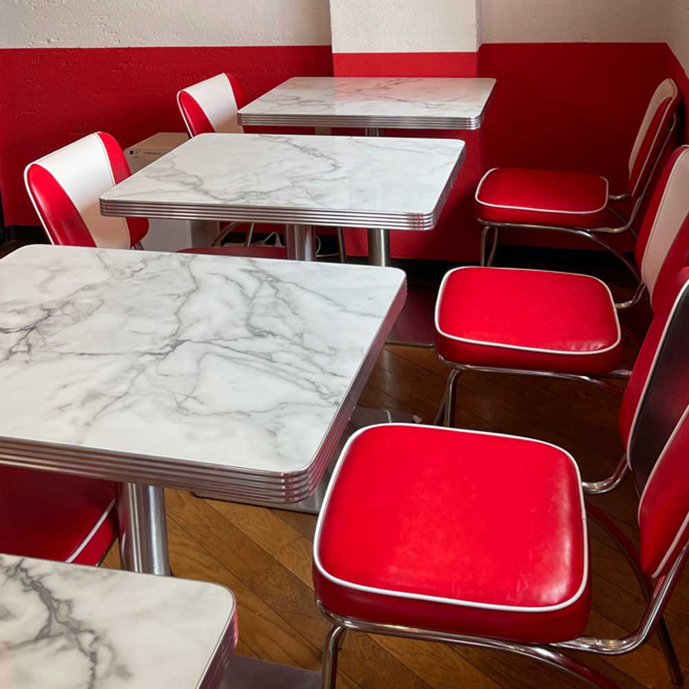 1950s retro diner table and chairs R-8187,Glossy white marble style square 1950s style retro diner table set furniture, midcentury 2 seat red and white V shape back retro diner chairs and formica marble style diner table set