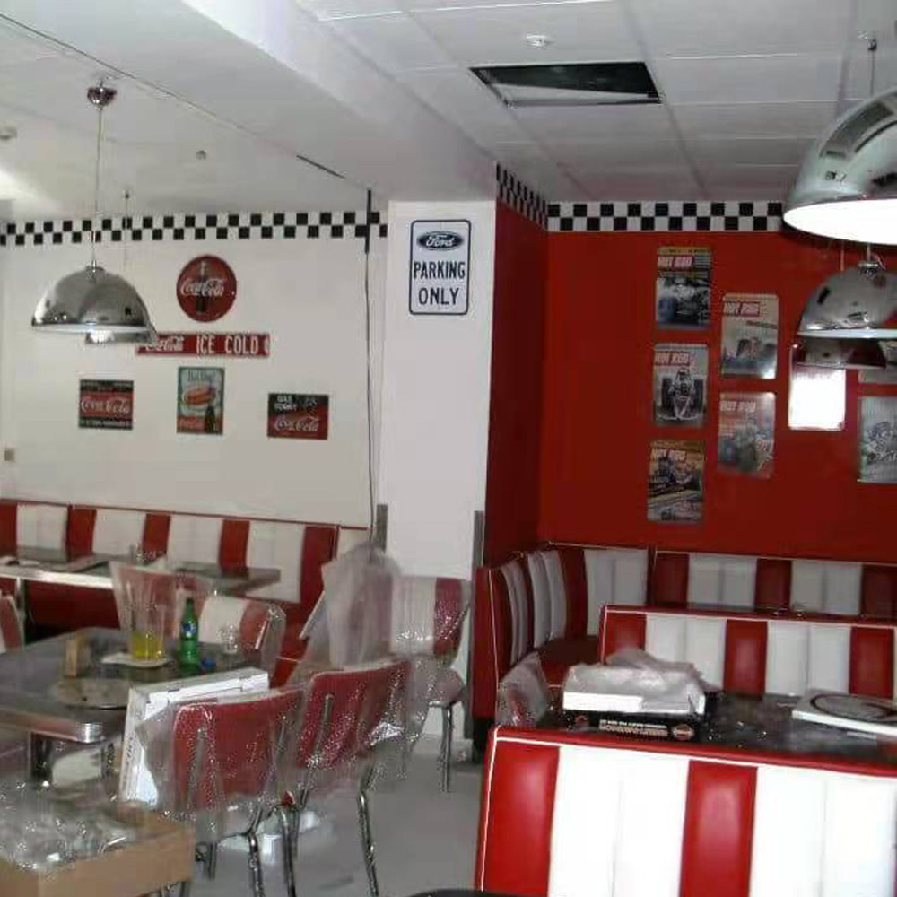 Customize red corner 1950s diner booth seating and table set, 4 seat retro diner table and chairs set, 1950s diner pendant lights gallery
